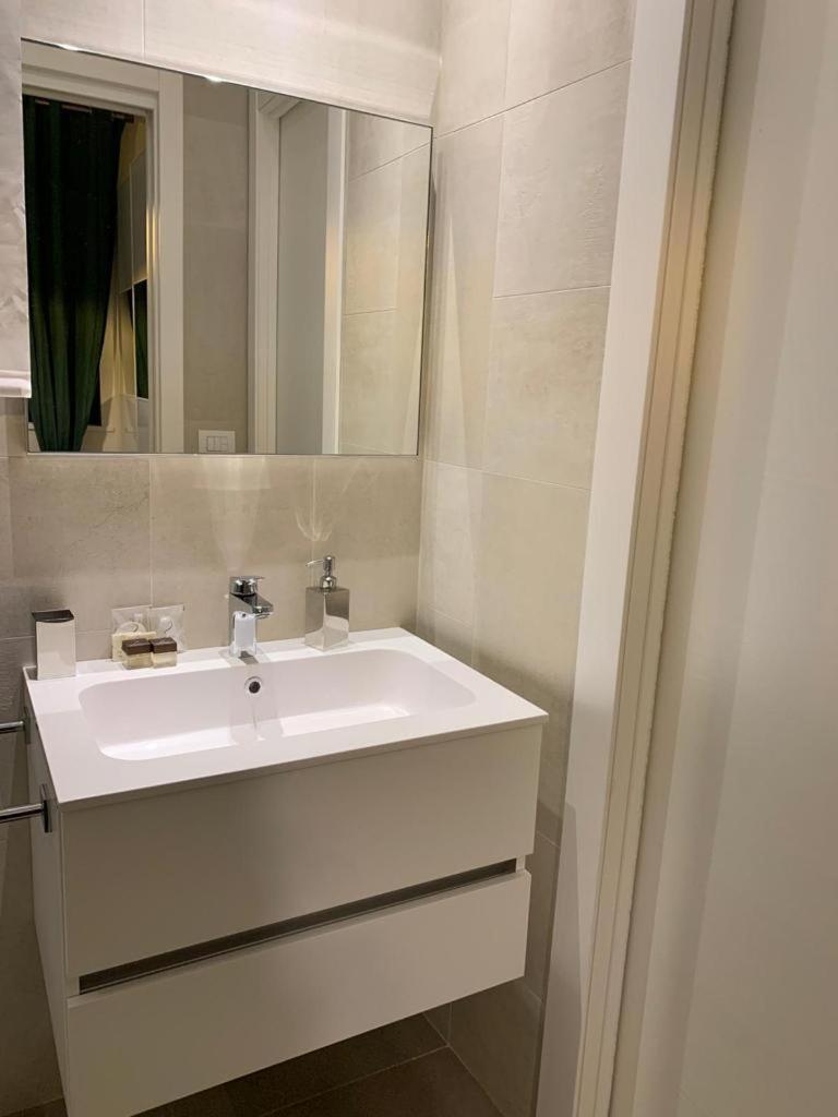 Gatto Bianco Apartment Bari Luaran gambar